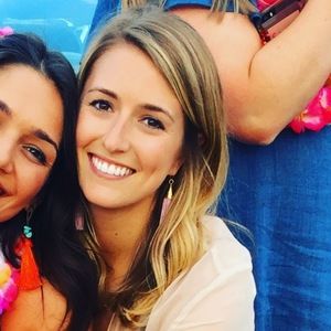 Meet your Posher, Caroline